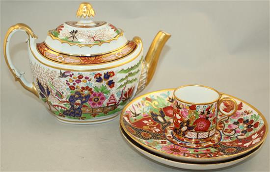 A Barr Flight & Barr Imari palette porcelain teapot, coffee can and two dishes, c.1809, teapot 23cm